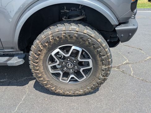 Used 2022 Ford Bronco Outer Banks AWD/4WD image 11
