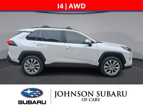 Used 2025 Toyota RAV4 XLE Premium AWD/4WD image 5