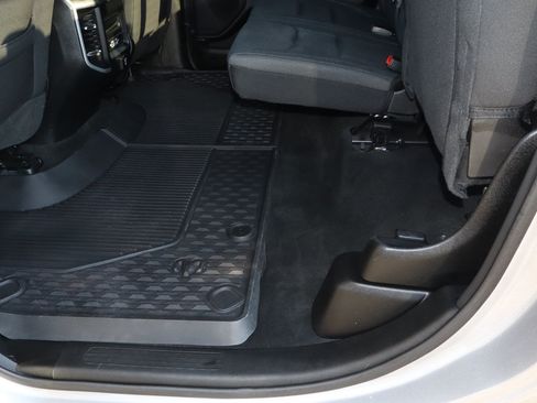 Used 2022 RAM 1500 Big Horn AWD/4WD image 16