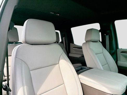 New 2026 GMC Sierra 1500 SLT w/ SLT Convenience Package AWD/4WD image 26
