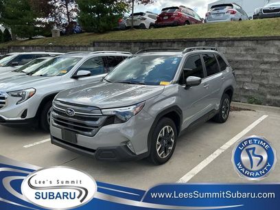 Used 2025 Subaru Forester Premium w/ Convenience Package #1