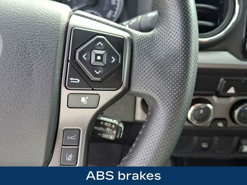 Used 2023 Toyota Tacoma TRD Sport image 8