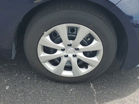 Certified 2025 Toyota Corolla LE FWD image 7