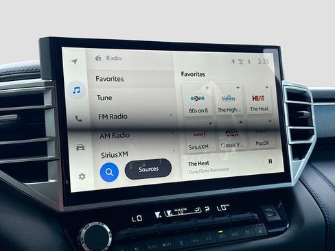 Used 2025 Toyota Sequoia Platinum AWD/4WD image 34