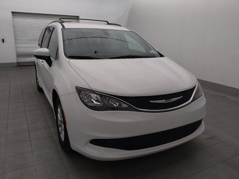 Used 2021 Chrysler Voyager Lxi FWD image 13