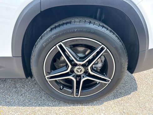 Used 2025 Mercedes-Benz GLB 250 image 4