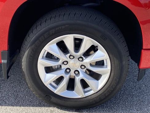 Used 2024 Chevrolet Silverado 1500 Custom image 23