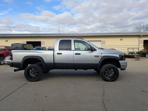 Used 2009 Dodge Ram 2500 Truck SLT w/ Trailer Tow Group image 4