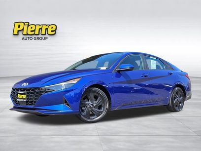 Used 2022 Hyundai Elantra SEL w/ Convenience Package