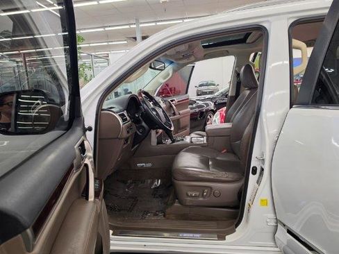 Used 2015 Lexus GX 460 Luxury AWD/4WD image 37