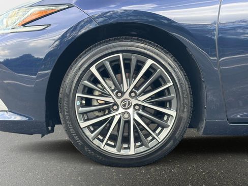 Used 2022 Lexus ES 350 w/ Premium Package FWD image 12