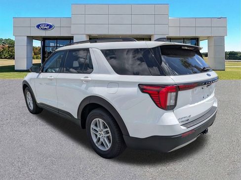 New 2026 Ford Explorer Active w/ Active Comfort Package RWD image 3