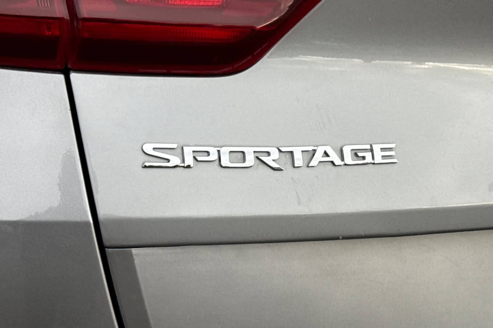 Used 2021 Kia Sportage LX AWD/4WD image 26