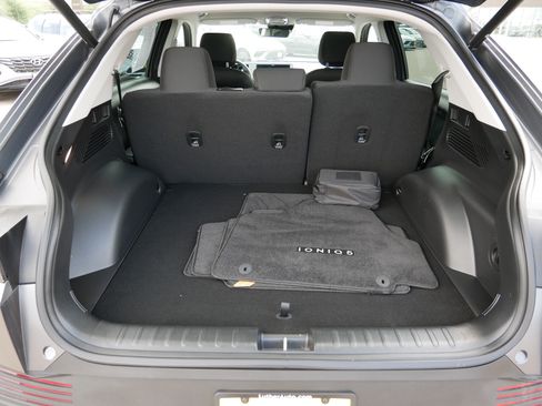 Certified 2024 Hyundai Ioniq 5 SEL AWD/4WD image 17