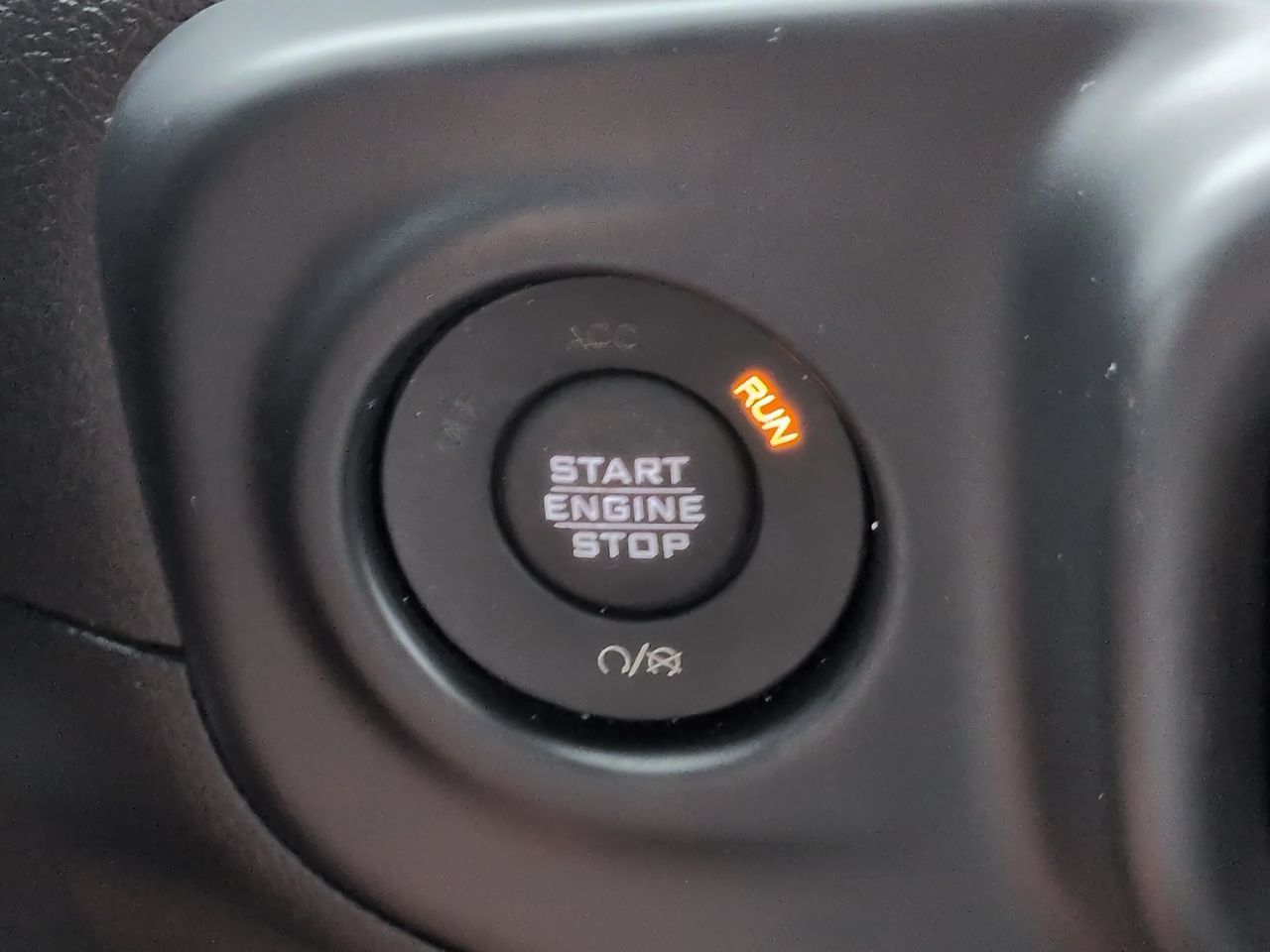 Used 2019 Jeep Wrangler Unlimited Sahara AWD/4WD image 25