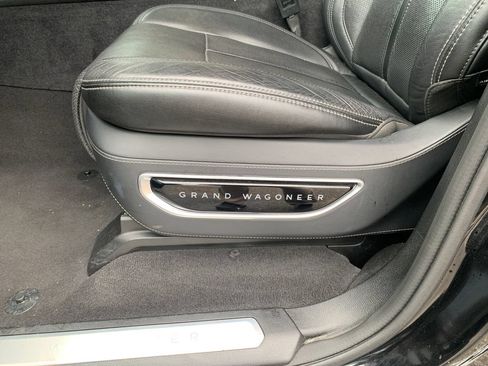 Used 2024 Jeep Grand Wagoneer L 4WD image 25