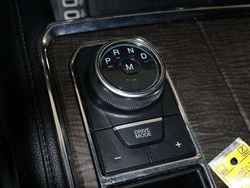 Used 2019 Ford Expedition Limited w/ Equipment Group 301A RWD image 47