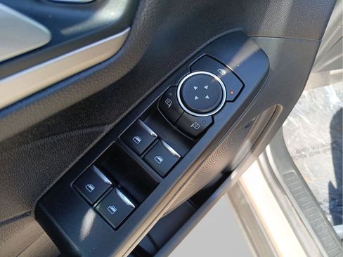 Certified 2021 Ford Escape SE w/ Cold Weather Package image 11