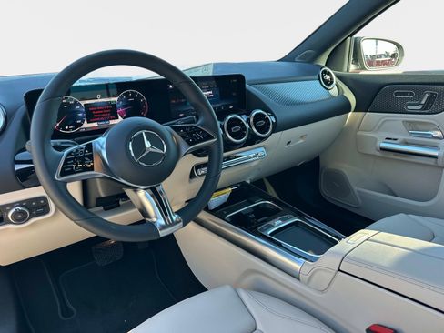 Used 2026 Mercedes-Benz GLA 250 image 16
