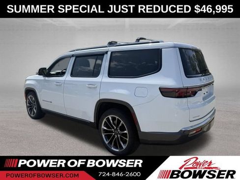 Used 2022 Jeep Wagoneer Series III w/ Premium Group I AWD/4WD image 10