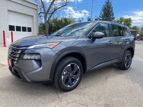 Certified 2025 Nissan Rogue SV AWD/4WD image 1