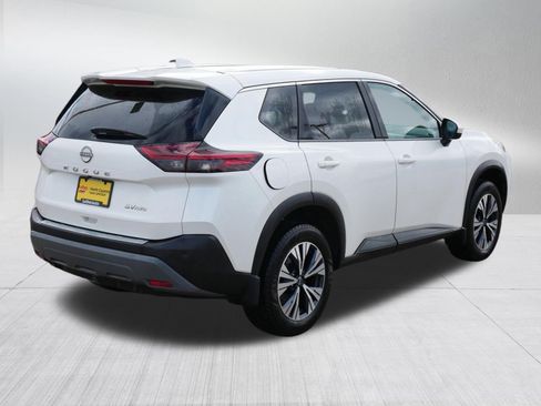 Used 2023 Nissan Rogue SV AWD/4WD image 7