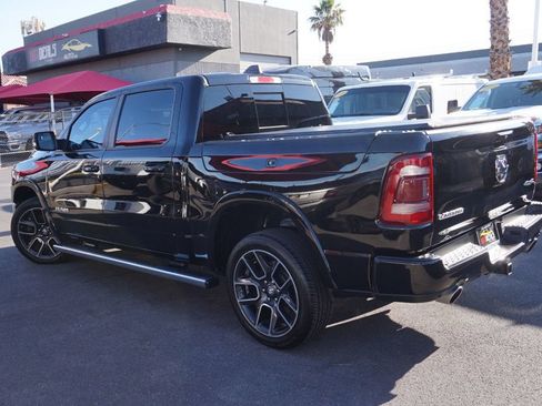 Used 2019 RAM 1500 Laramie AWD/4WD image 4