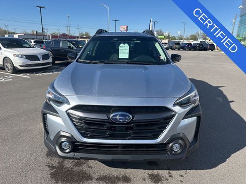Certified 2025 Subaru Outback Premium AWD/4WD image 2