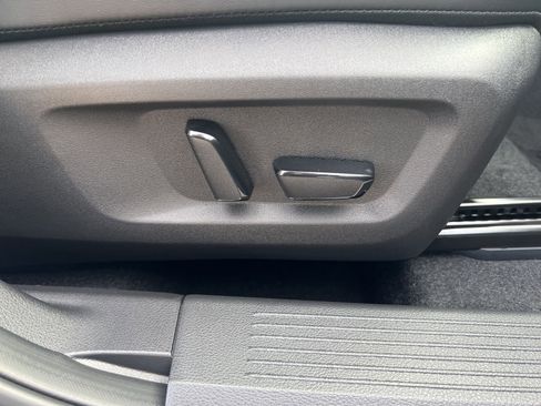 New 2026 Nissan Rogue Platinum image 14