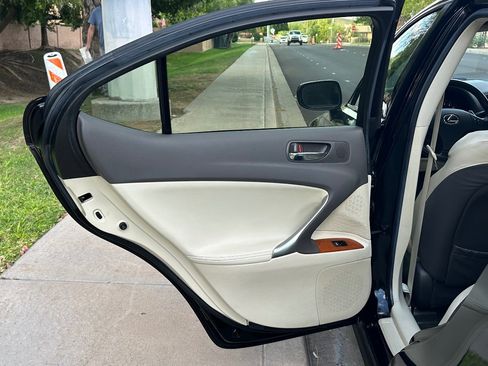 Used 2009 Lexus IS 250 image 40