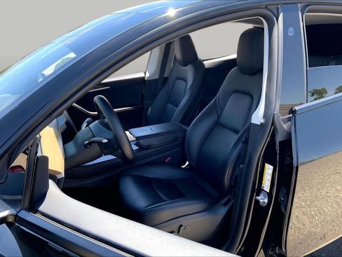 Used 2023 Tesla Model Y Performance AWD/4WD image 6