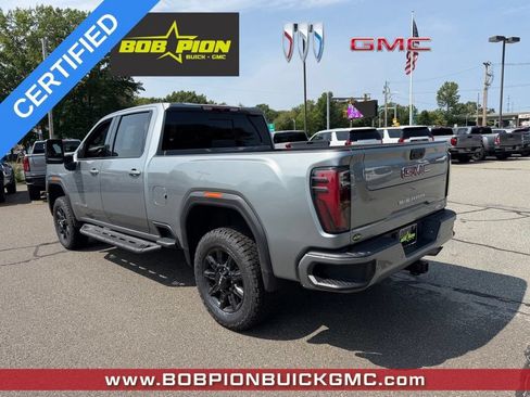 Used 2024 GMC Sierra 2500 AT4 w/ AT4 Preferred Package AWD/4WD image 5