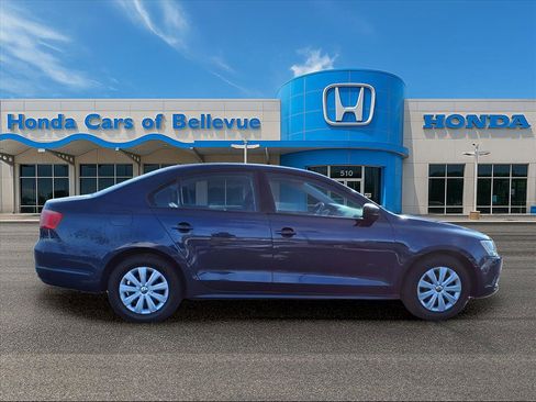 Used 2013 Volkswagen Jetta Sedan image 6