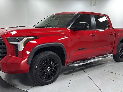 Used 2024 Toyota Tundra Limited image 1