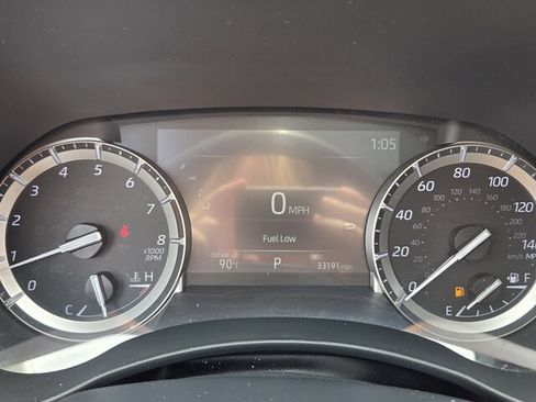 Used 2022 Toyota Highlander XLE FWD image 28
