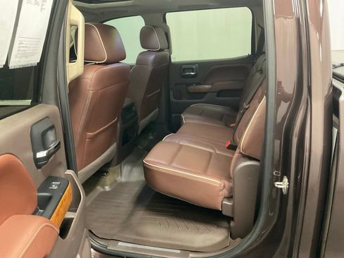 Used 2016 Chevrolet Silverado 1500 High Country w/ High Country Premium Package AWD/4WD image 35