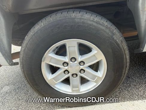 Used 2013 GMC Sierra 1500 SLE w/ Power Tech Package RWD image 6