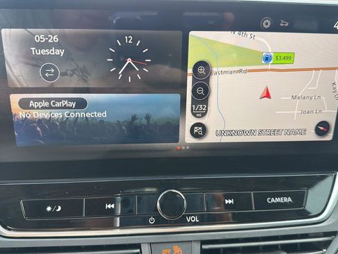 Used 2023 Nissan Altima 2.0 SR FWD image 9