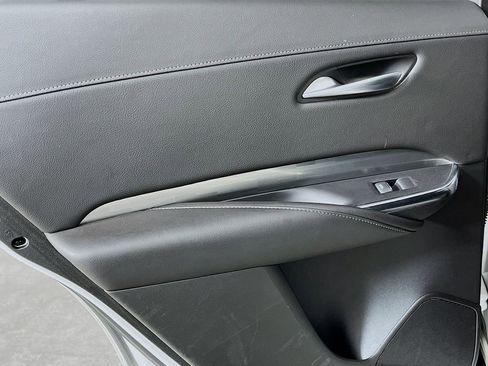 Used 2024 Cadillac XT4 Premium Luxury image 28