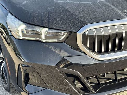 Used 2026 BMW 530i RWD image 10