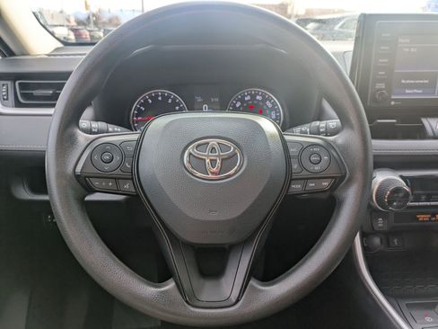 Used 2021 Toyota RAV4 XLE w/ Carpet Mat Package (TMS) image 15