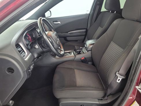 Used 2022 Dodge Charger SXT w/ Blacktop Package image 15
