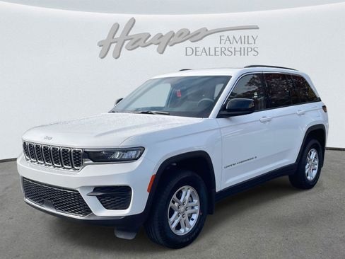 Used 2024 Jeep Grand Cherokee Laredo w/ MOPAR Finishing Package image 29