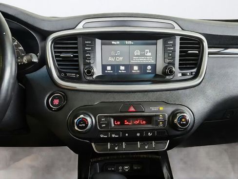 Used 2020 Kia Sorento EX AWD/4WD image 17