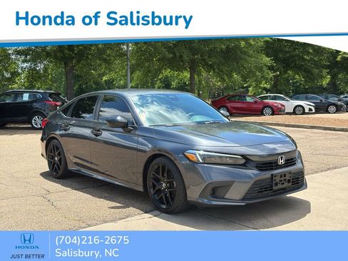 Used 2022 Honda Civic Sport image 1