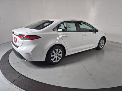 New 2026 Toyota Corolla LE image 5