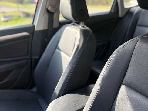 Used 2019 Volkswagen Jetta SE image 49