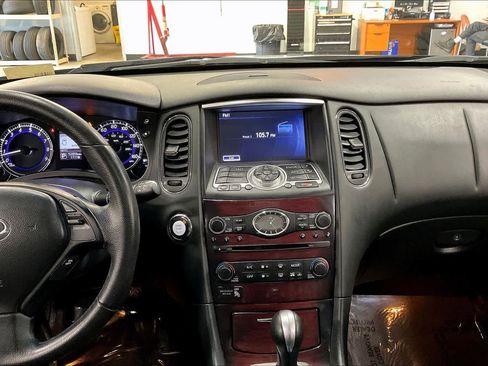 Used 2017 INFINITI QX50 AWD w/ Premium Plus Package image 7