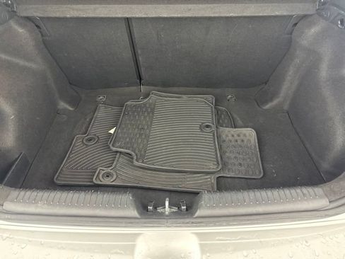 Used 2016 Hyundai Elantra GT FWD image 28