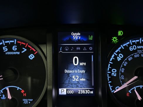 Used 2023 Toyota Tacoma TRD Off-Road image 27